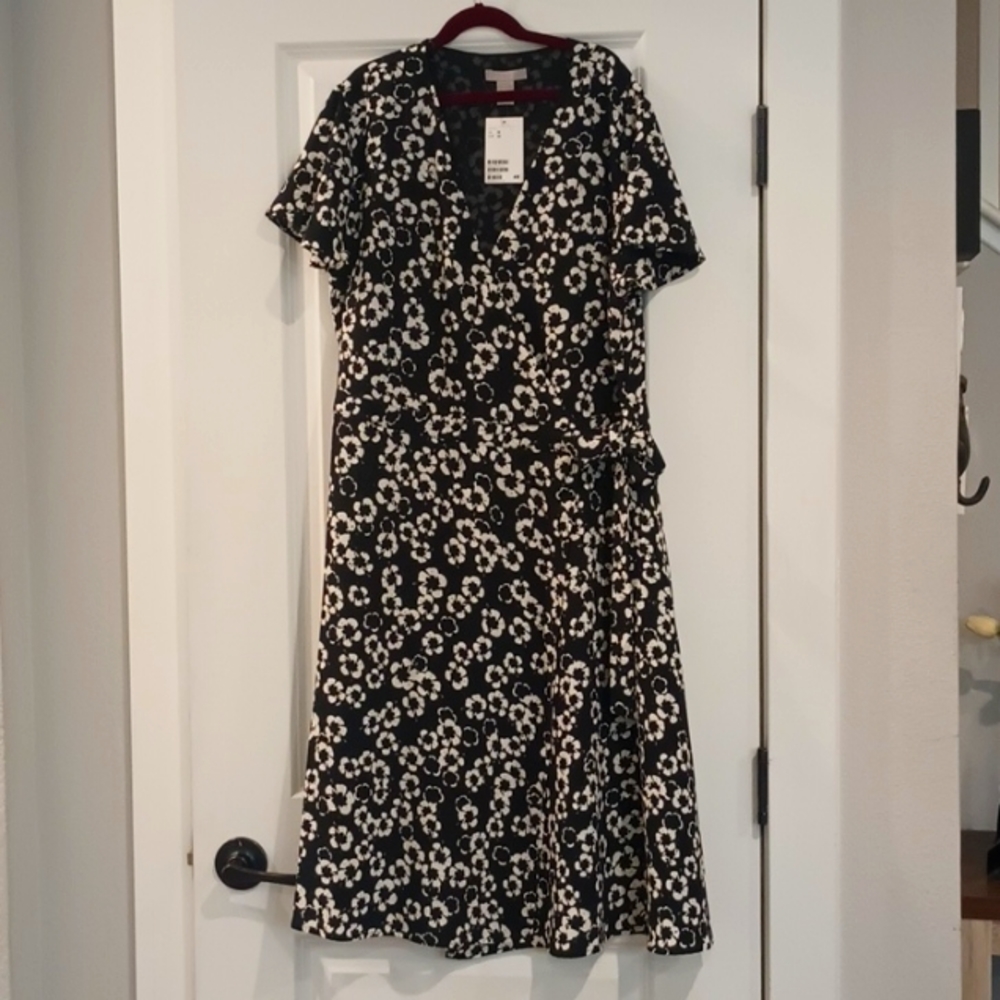 H&M black and white flower dress. Wrap style, size XL.